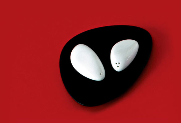 Colombina collection salt and pepper castors by Doriana and Massimiliano Fuksas:alessi Fall/winter 2007